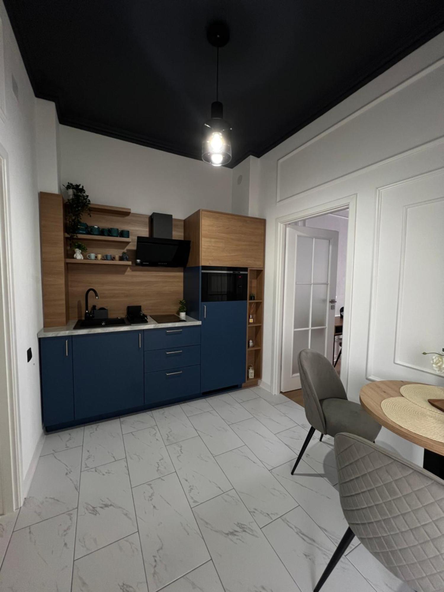 Euphoria Apartment *
